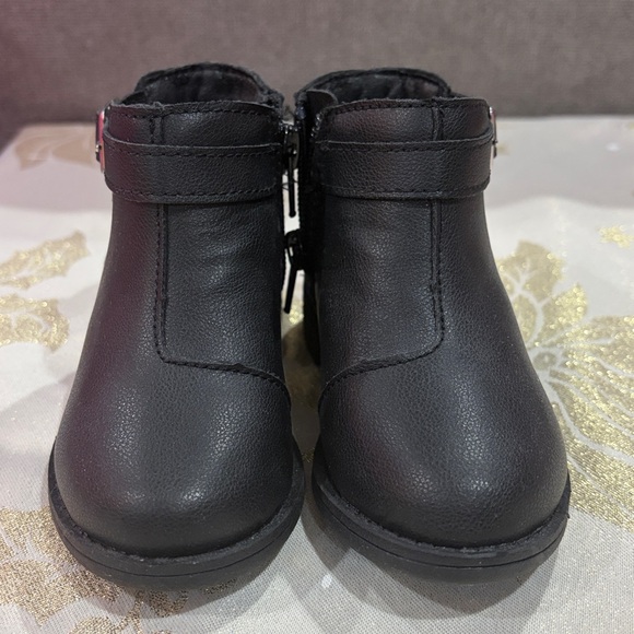 Carters Ankle Boots - size 5 - Picture 2 of 6